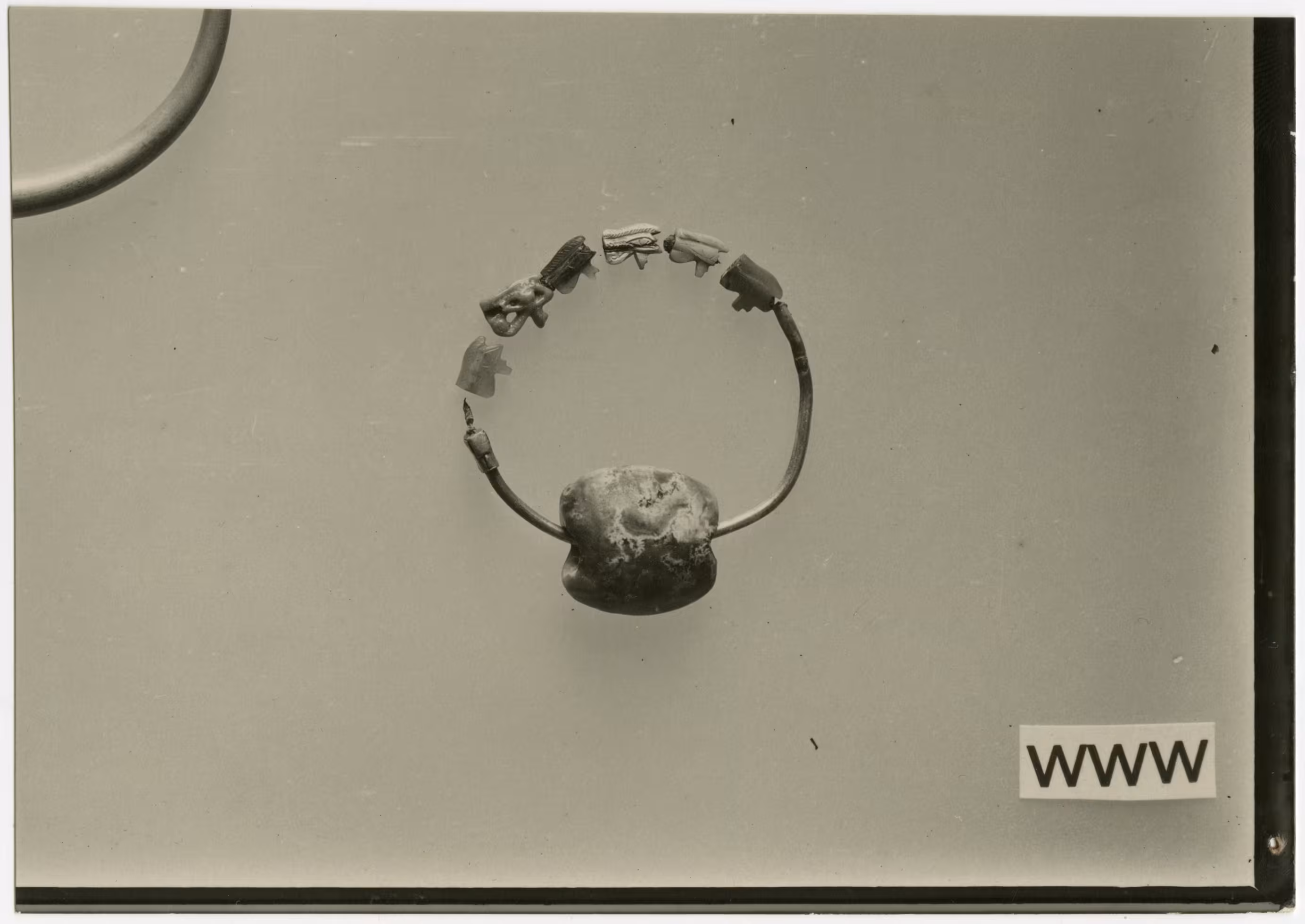 image of photographic print of bracelet in object card