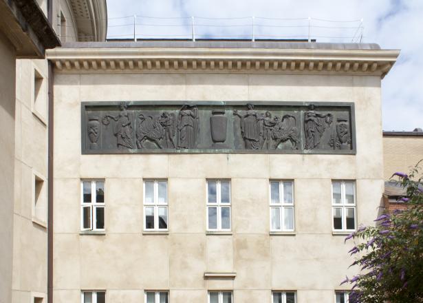 façade of Griffith Institute