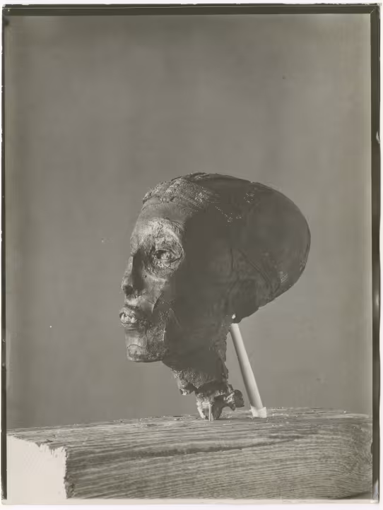 Image of print of king's head