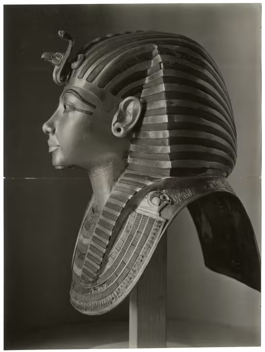 image of photographic print of king's mask in object card