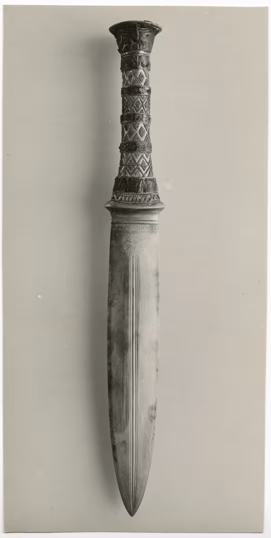 image of photographic print of dagger in object card