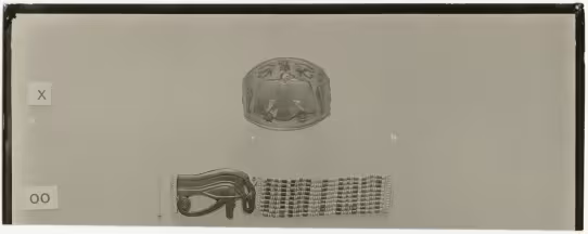 image of photographic print of bracelet in object card