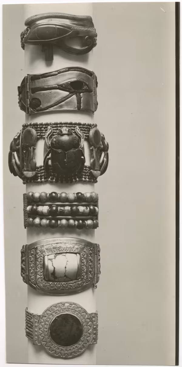 image of photographic print of bracelets in object card