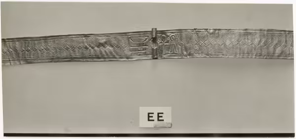 image of photographic print of girdle in object card