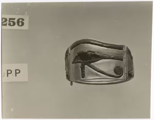 image of photographic print of gold wadjet-eye bracelet in object card