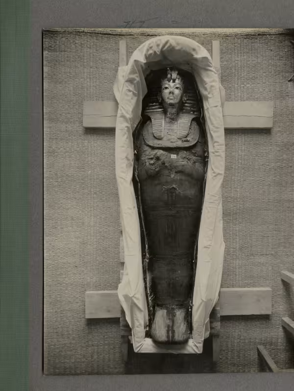 image of king's mummy within coffin from Burton's album