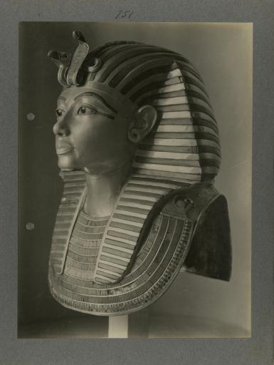 image of king's mask from Burton's album