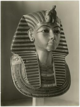 Image of print of king's mask