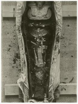 Image of print of king's mummy