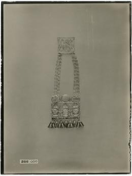Image of print of necklace
