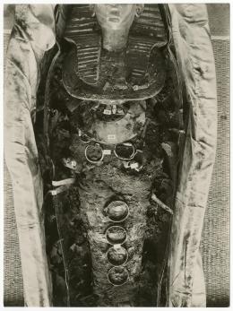 Image of print of king's mummy