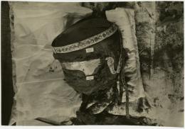 image of photographic print of king's head in object card