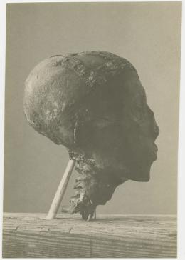 image of photographic print of king's head in object card