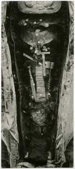 image of photographic print of king's mummy within coffin in object card