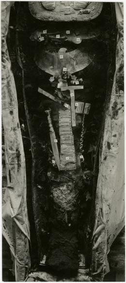 image of photographic print of king's mummy within coffin in object card