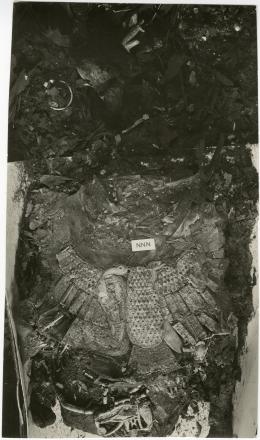 image of photographic print of king's mummy within coffin in object card