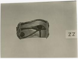 image of photographic print of wadjet-eye bracelet in object card