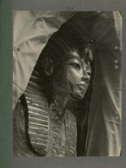 image of king's mask within coffin from Burton's album
