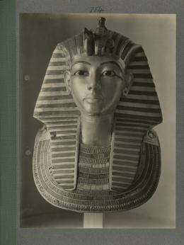 image of king's mask from Burton's album