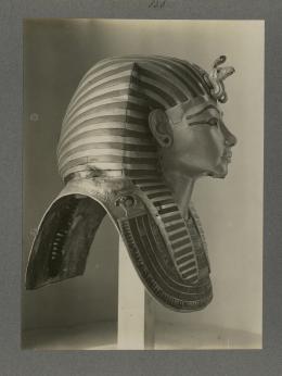image of king's mask from Burton's album